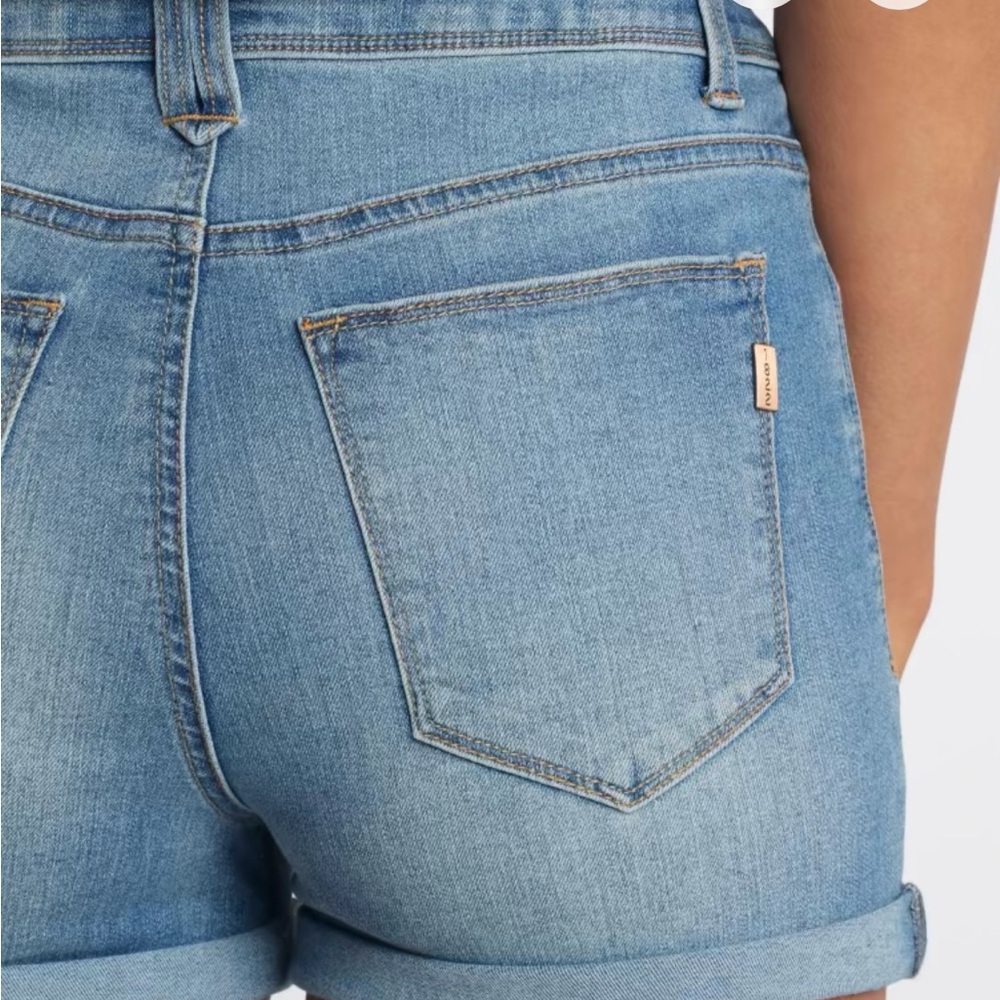 1822 denim Lani heritage high rise rolled denim short NWT light blue